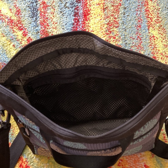 Raven’s Ravine Dump Sack - Picture 6 of 10